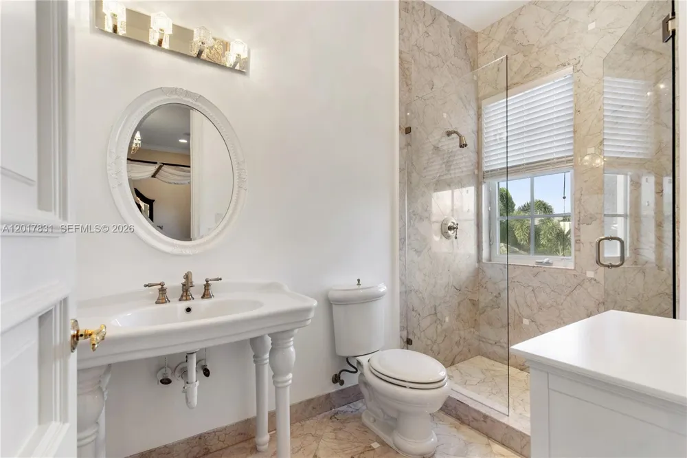 2951 Lake Ridge Ln Weston, FL 33332