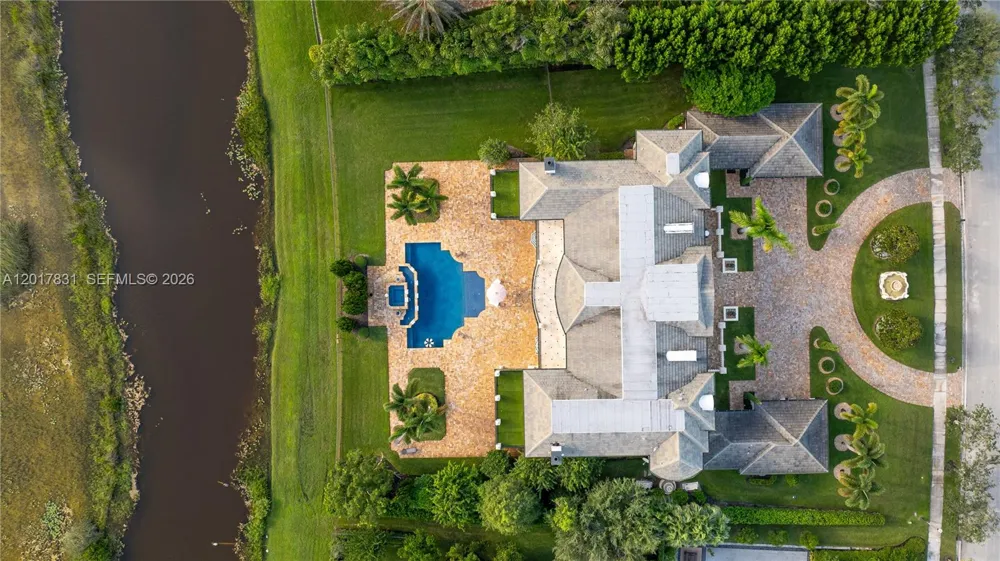 2951 Lake Ridge Ln Weston, FL 33332