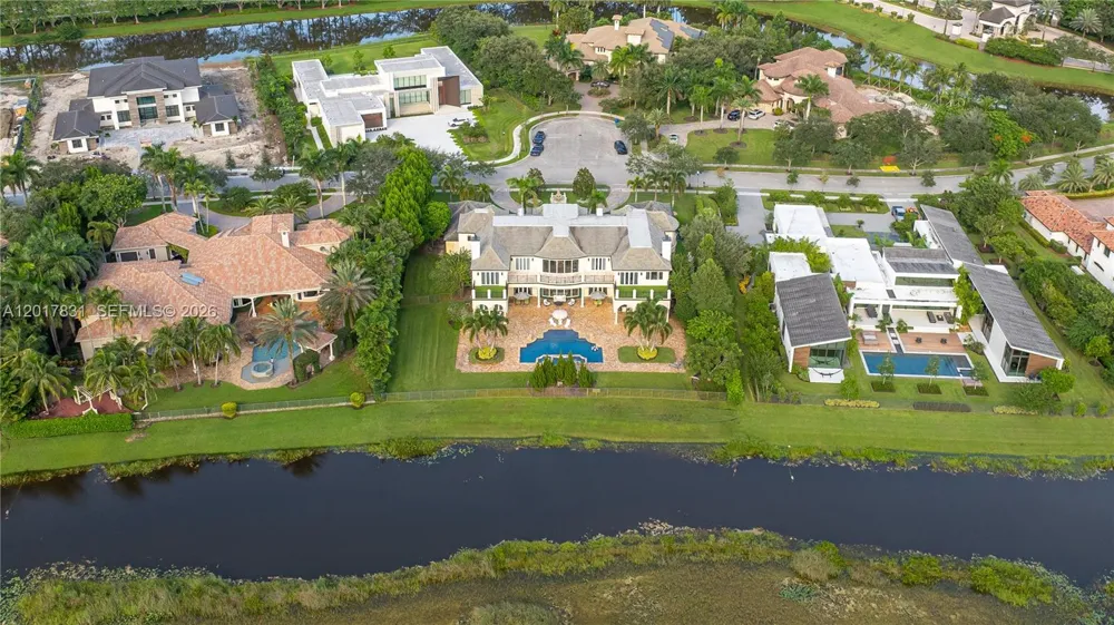 2951 Lake Ridge Ln Weston, FL 33332