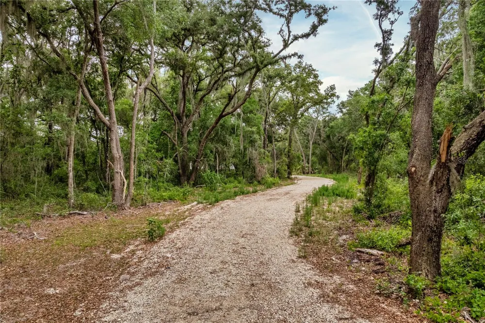 BAY STREET Leesburg, FL 34788