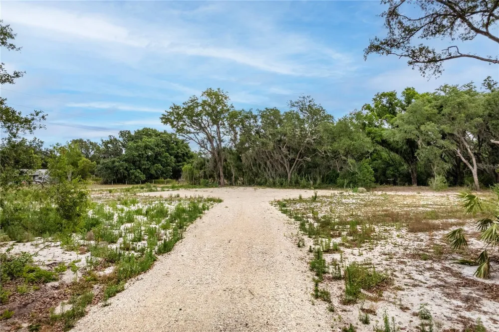 BAY STREET Leesburg, FL 34788