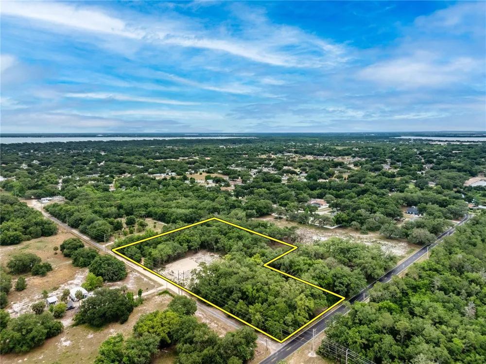 BAY STREET Leesburg, FL 34788
