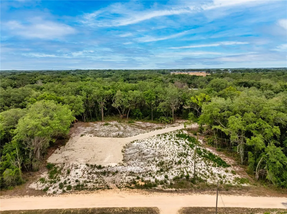 BAY STREET Leesburg, FL 34788