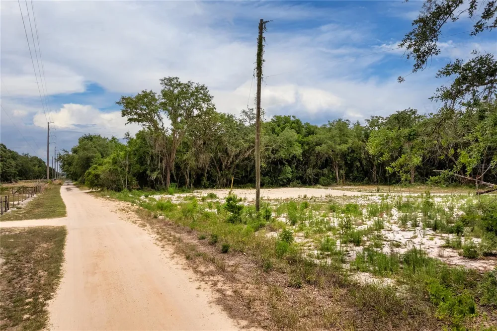 BAY STREET Leesburg, FL 34788