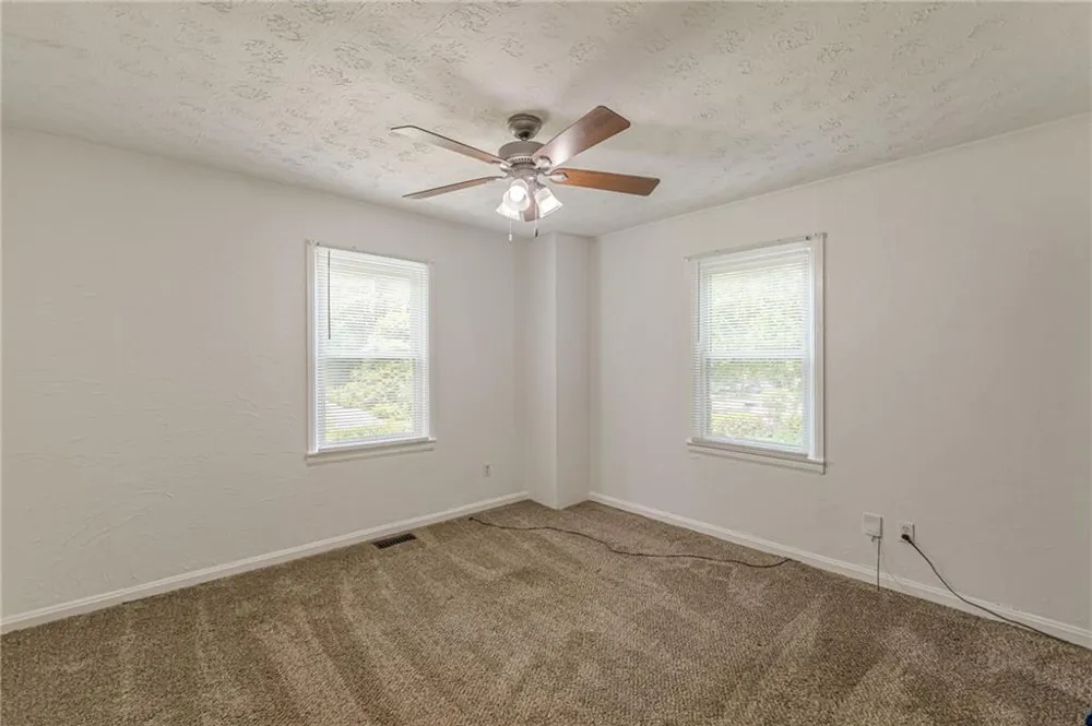 496 Radar Drive Hapeville, GA 30354