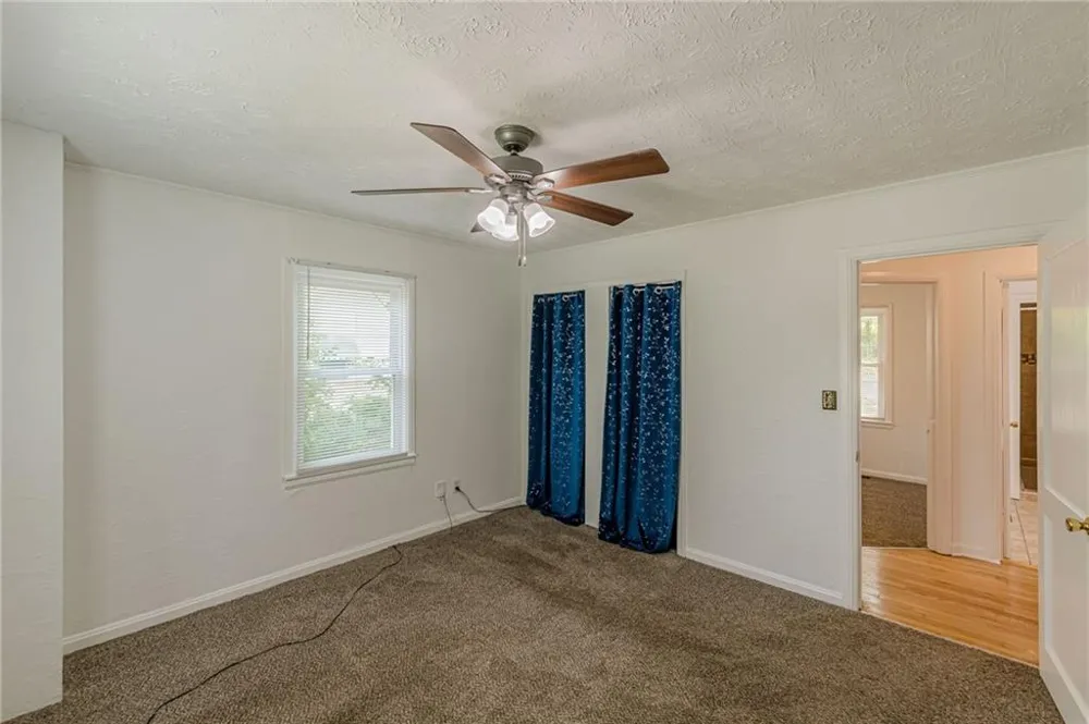 496 Radar Drive Hapeville, GA 30354