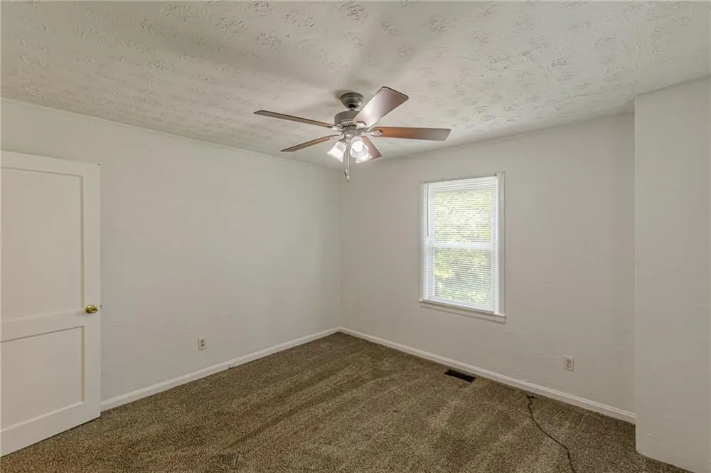 496 Radar Drive Hapeville, GA 30354