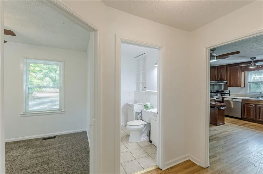496 Radar Drive Hapeville, GA 30354