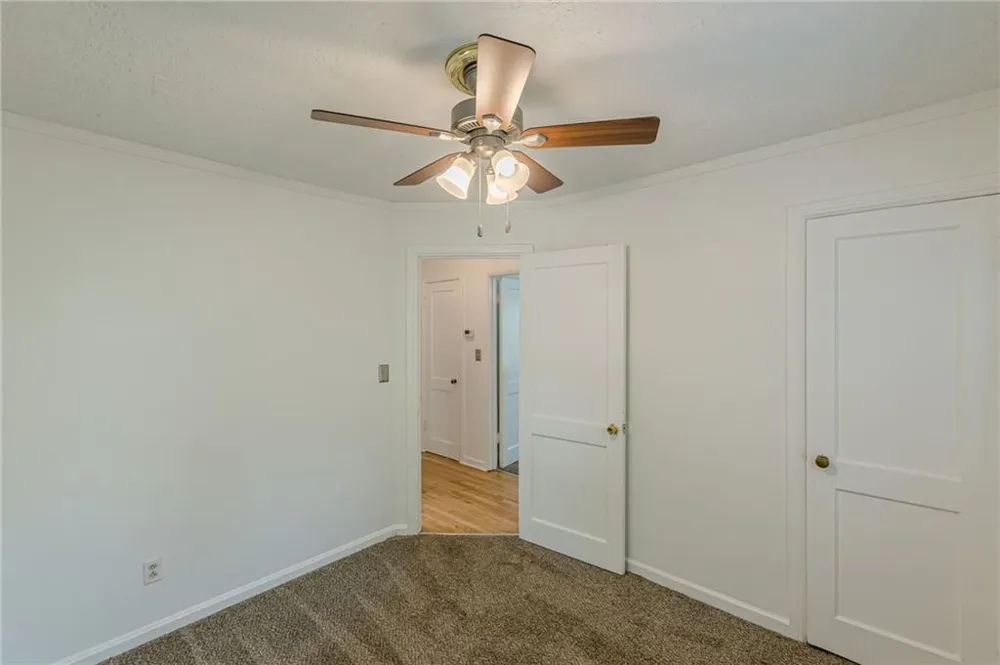 496 Radar Drive Hapeville, GA 30354