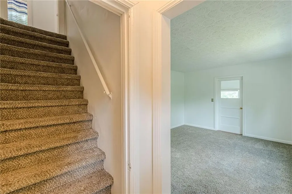 496 Radar Drive Hapeville, GA 30354