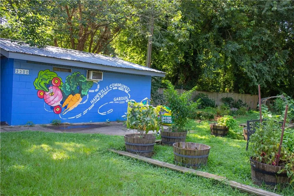 496 Radar Drive Hapeville, GA 30354