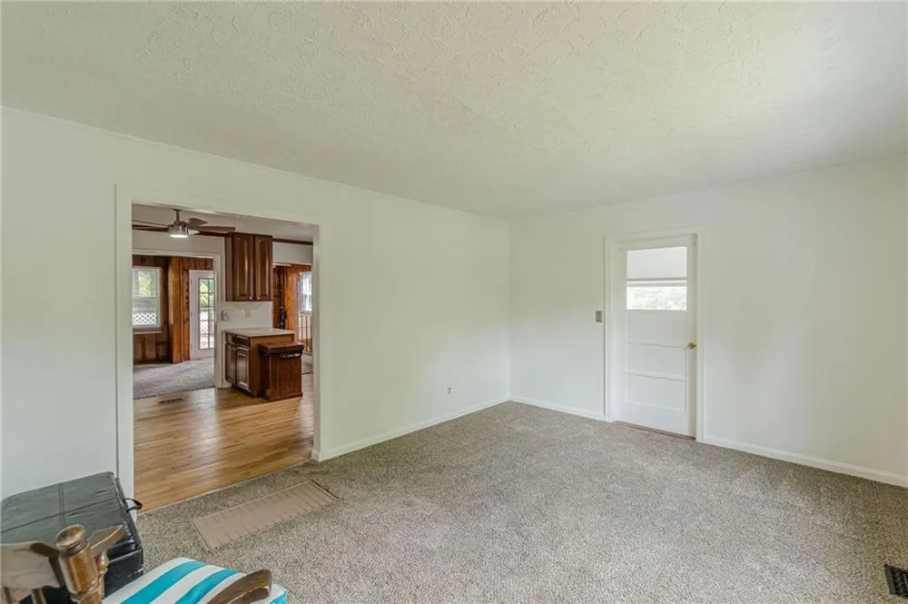 496 Radar Drive Hapeville, GA 30354