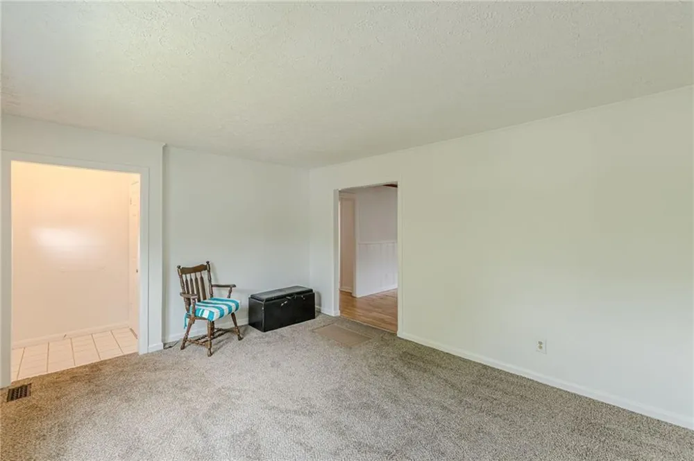 496 Radar Drive Hapeville, GA 30354