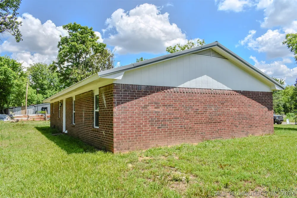 801 SE 6th Street Antlers, OK 74523