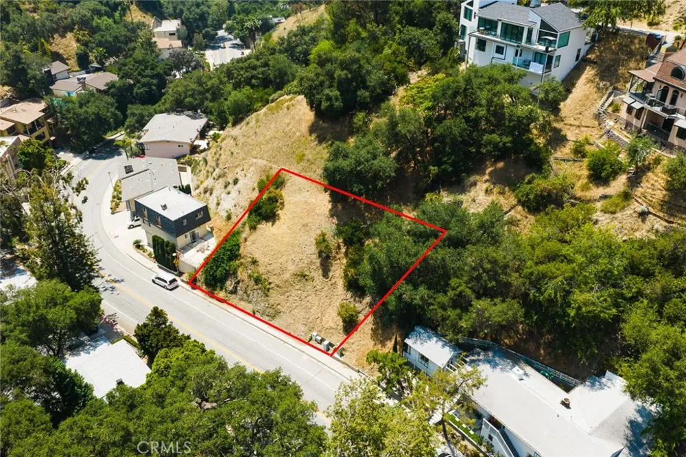 2589 E Chevy Chase Drive Glendale, CA 91206