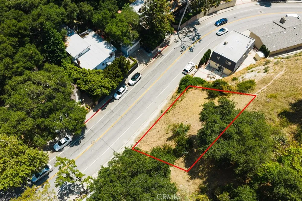 2589 E Chevy Chase Drive Glendale, CA 91206