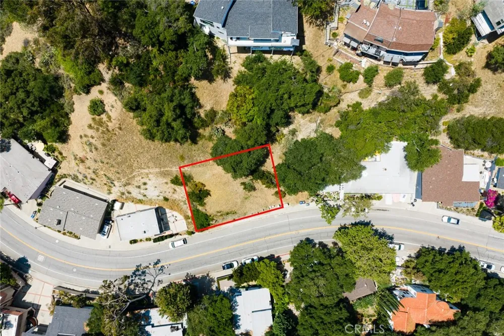 2589 E Chevy Chase Drive Glendale, CA 91206