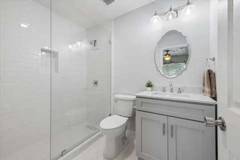 304 E 33rd Street #4