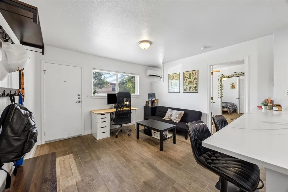 304 E 33rd Street #4 Austin, TX 78705