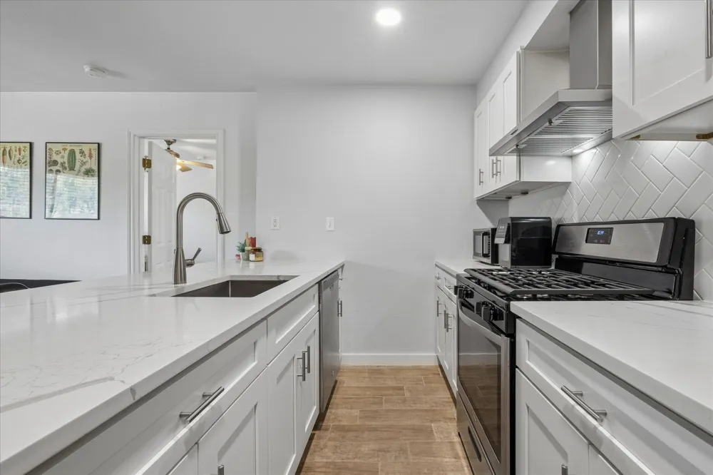 304 E 33rd Street #4 Austin, TX 78705