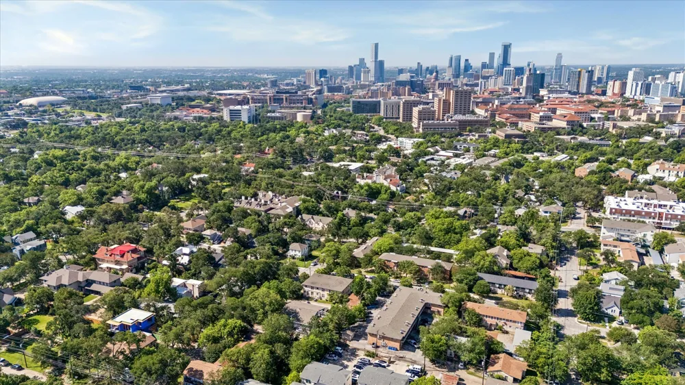 304 E 33rd Street #4 Austin, TX 78705