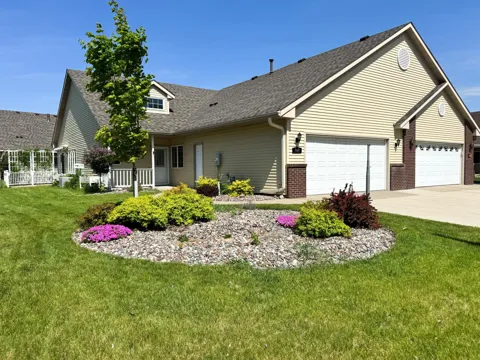 160 Cardinal Lane