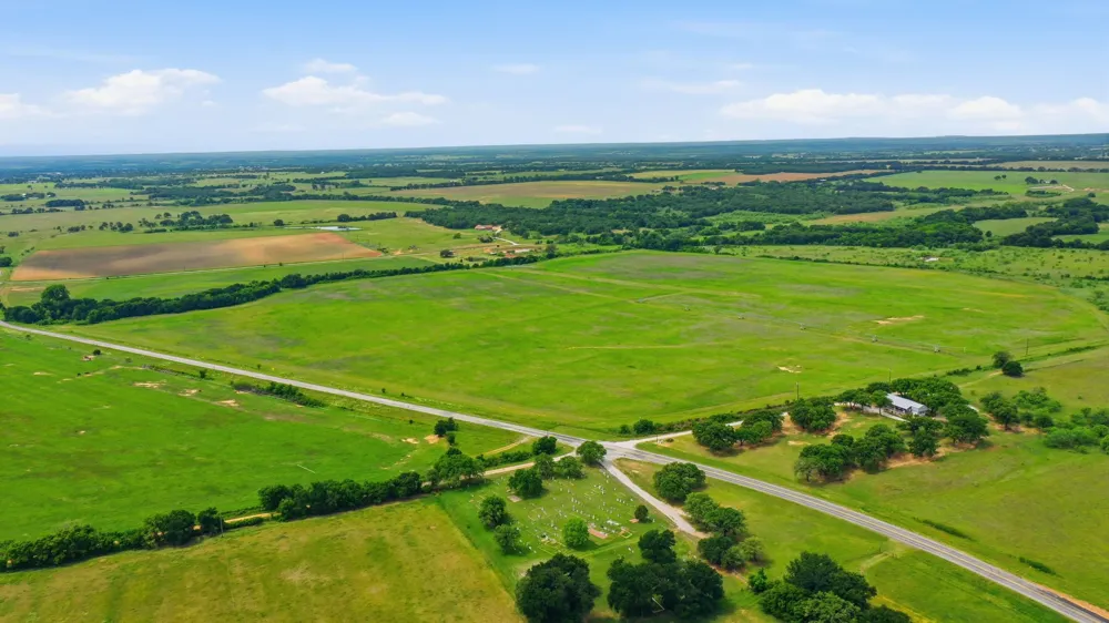 Cr 495 De Leon, TX 76444