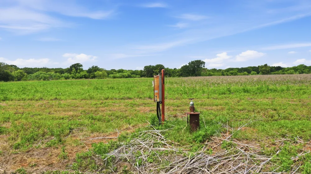 Cr 495 De Leon, TX 76444