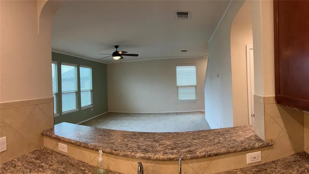 12821 Stoney Ridge Bend Del Valle, TX 78617