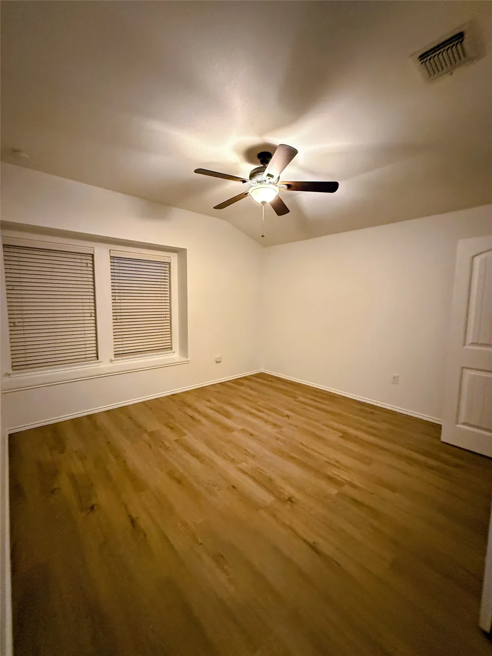 12821 Stoney Ridge Bend Del Valle, TX 78617