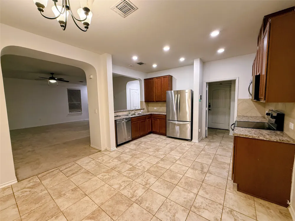 12821 Stoney Ridge Bend Del Valle, TX 78617