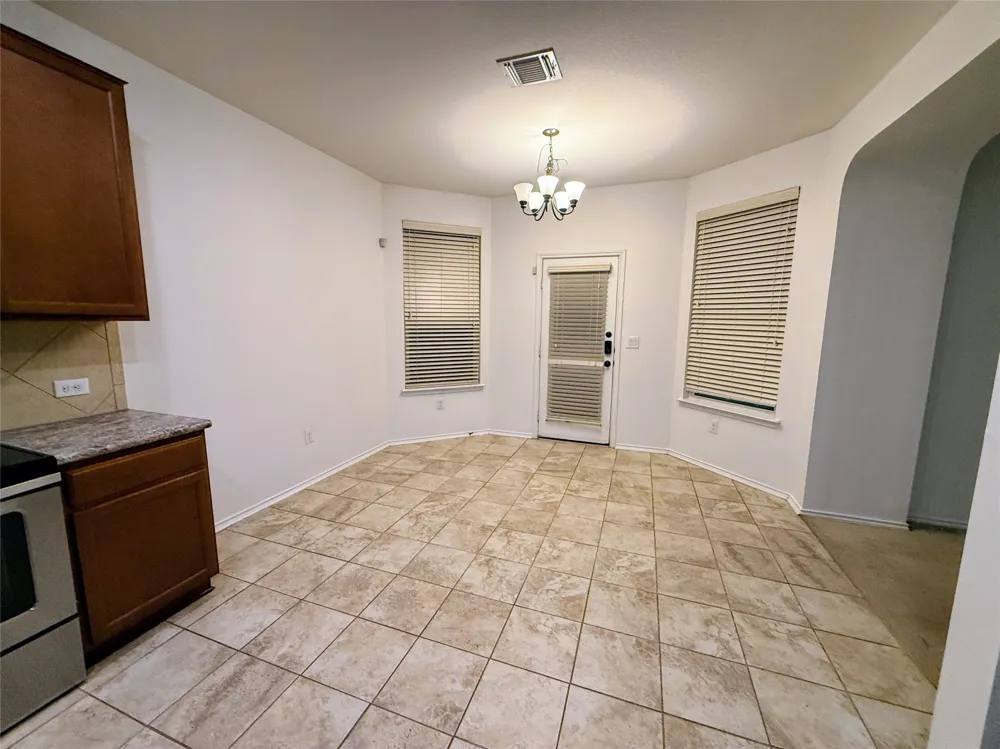 12821 Stoney Ridge Bend Del Valle, TX 78617
