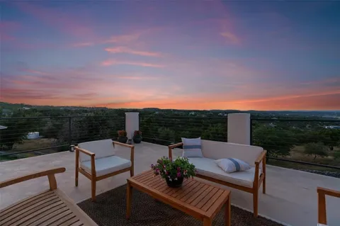 4922 Hidden Creek Lane