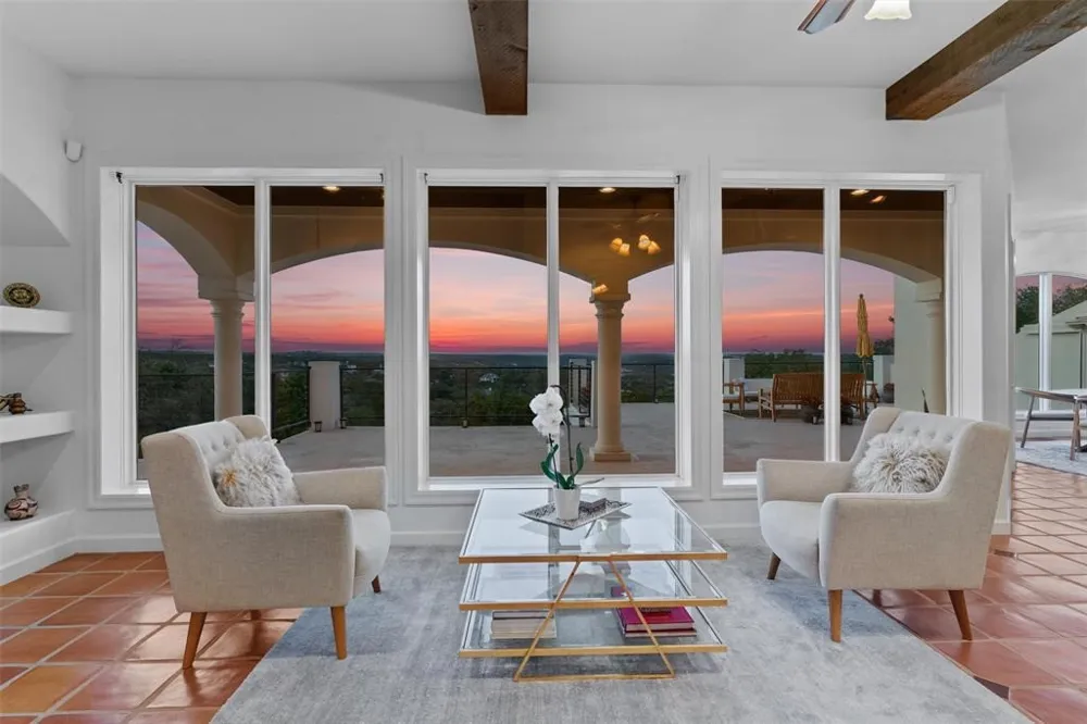 4922 Hidden Creek Lane Spicewood, TX 78669