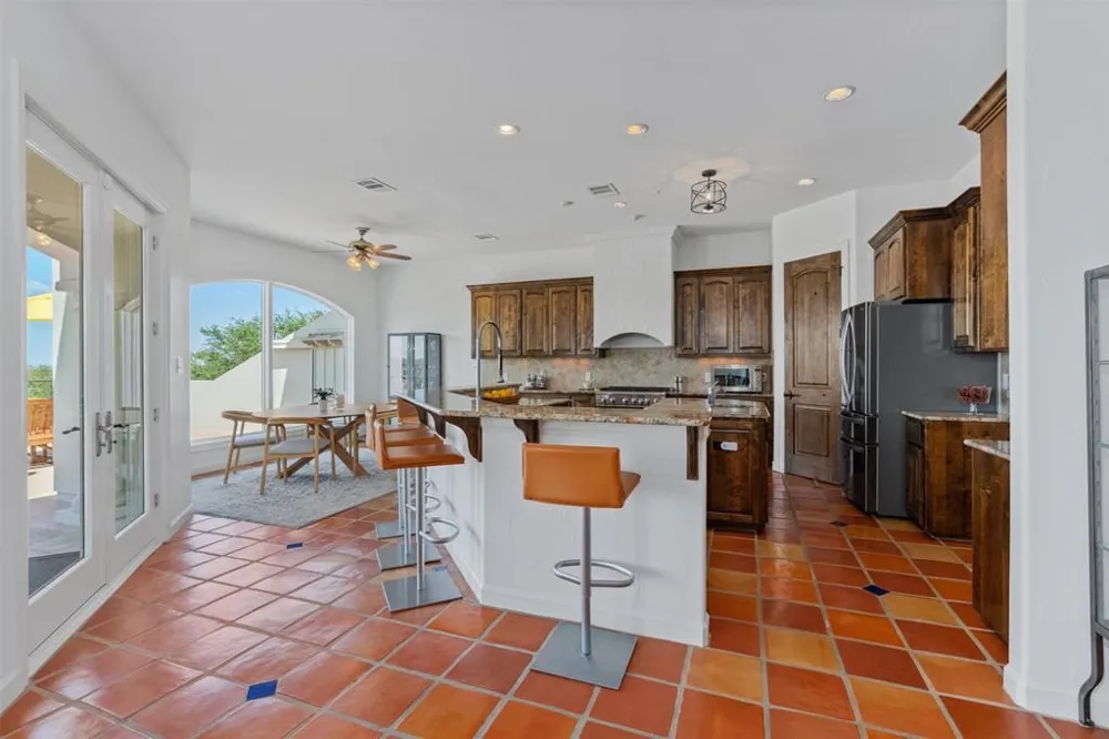 4922 Hidden Creek Lane Spicewood, TX 78669