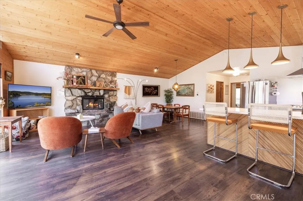 1231 Ridge Fawnskin, CA 92333