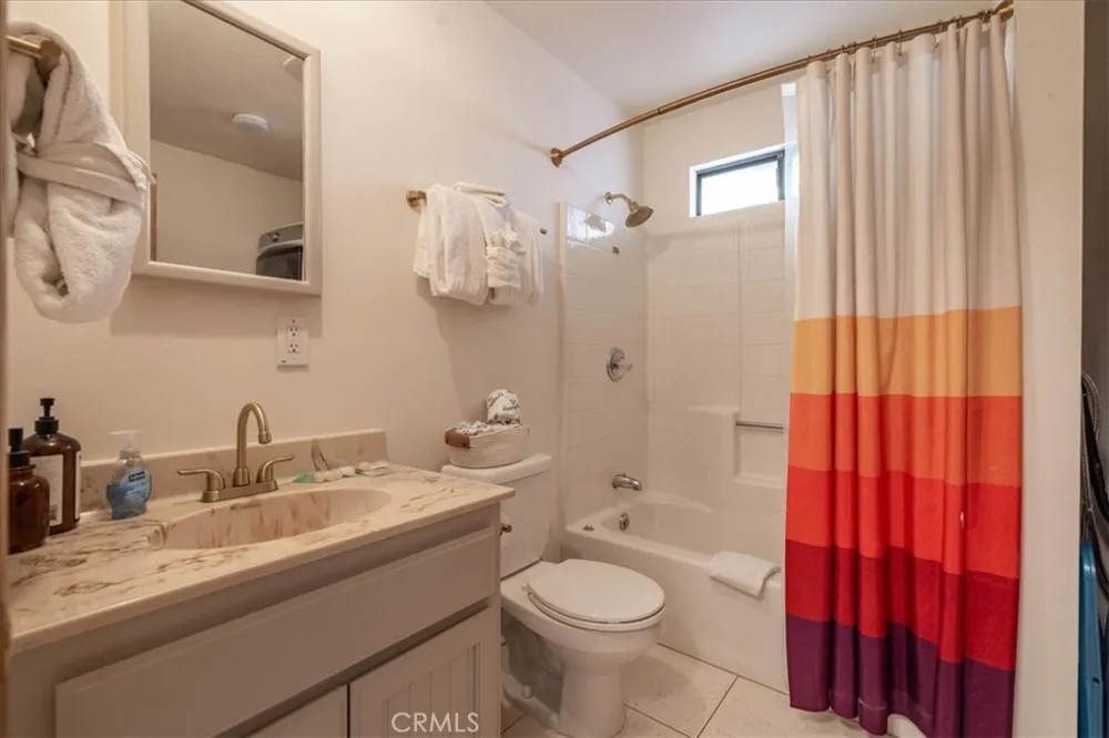 1231 Ridge Fawnskin, CA 92333