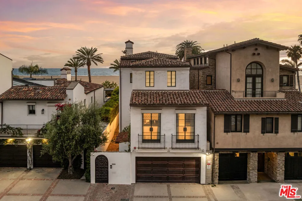 966 Palisades Beach Road Santa Monica, CA 90403