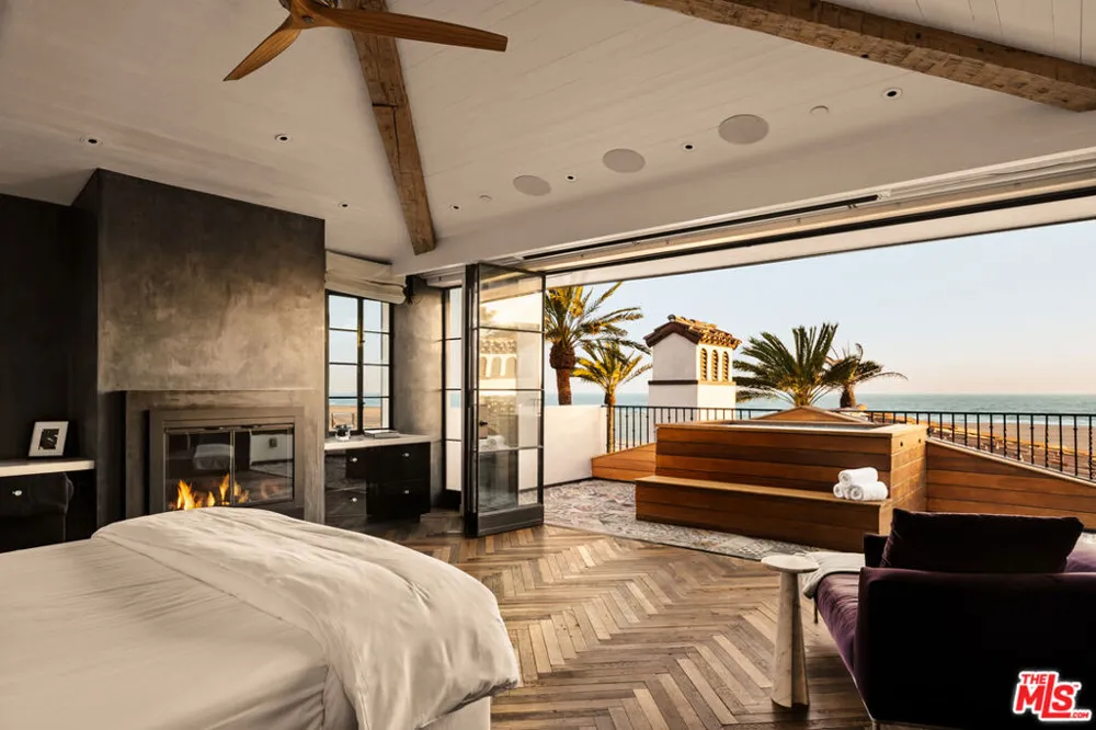 966 Palisades Beach Road Santa Monica, CA 90403