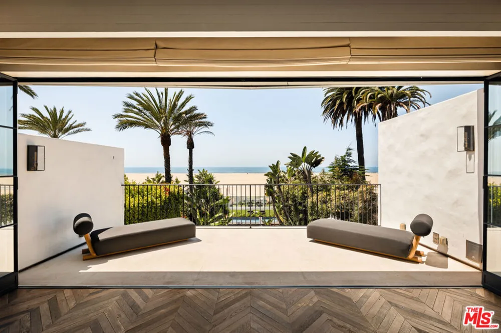 966 Palisades Beach Road Santa Monica, CA 90403