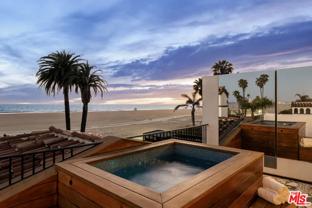 966 Palisades Beach Road Santa Monica, CA 90403