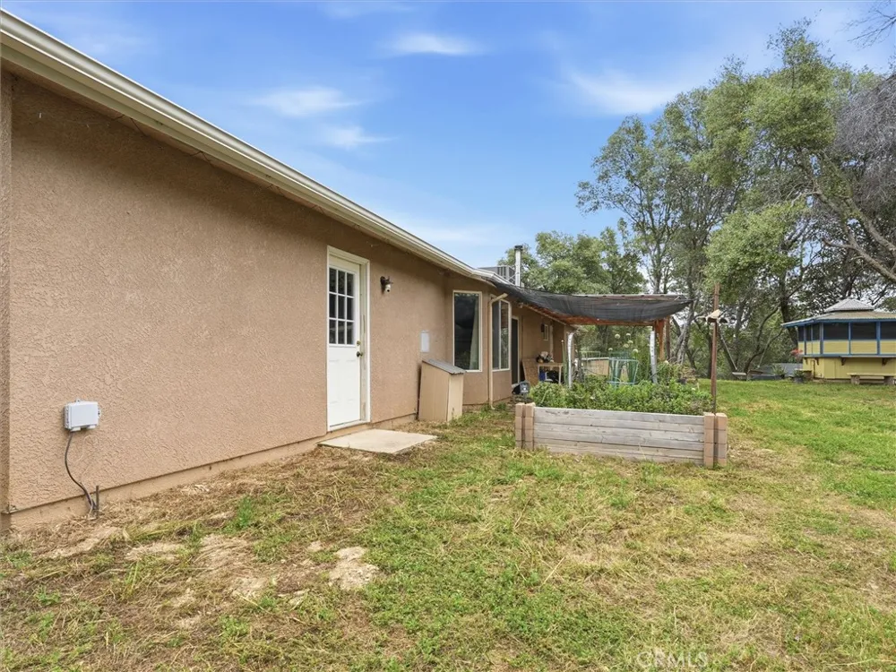 6155 State Highway 49 Mariposa, CA 95338