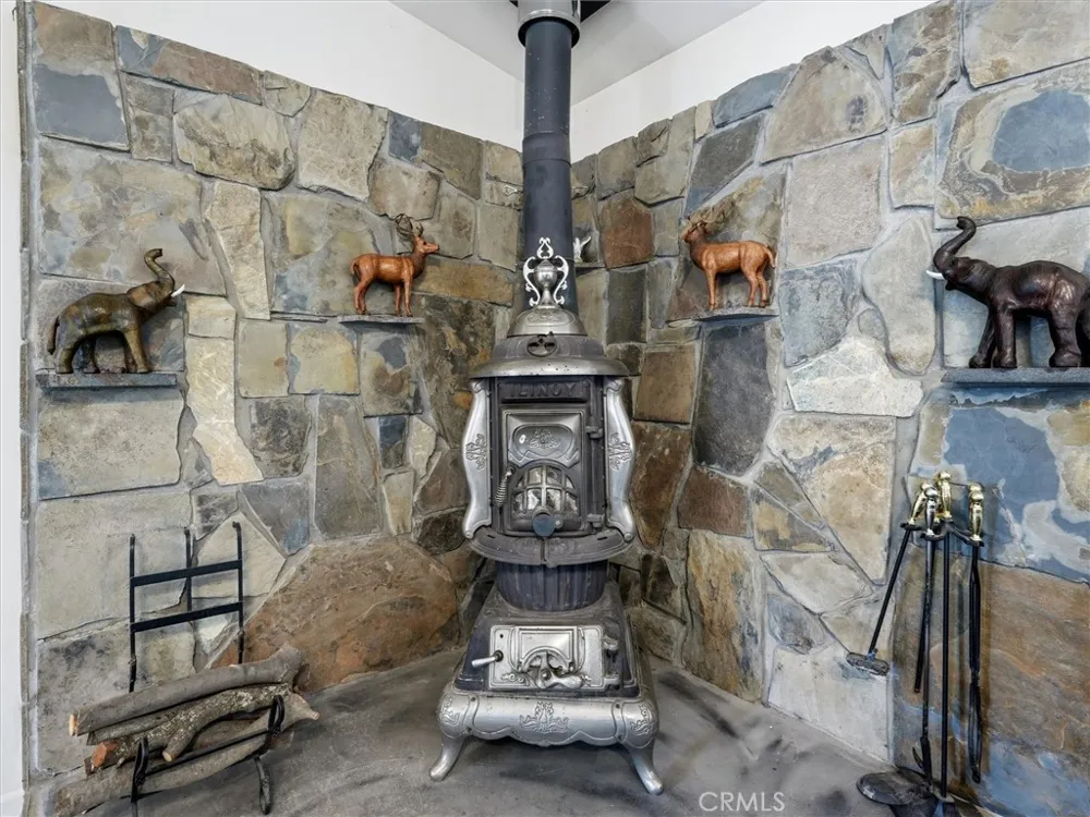 6155 State Highway 49 Mariposa, CA 95338