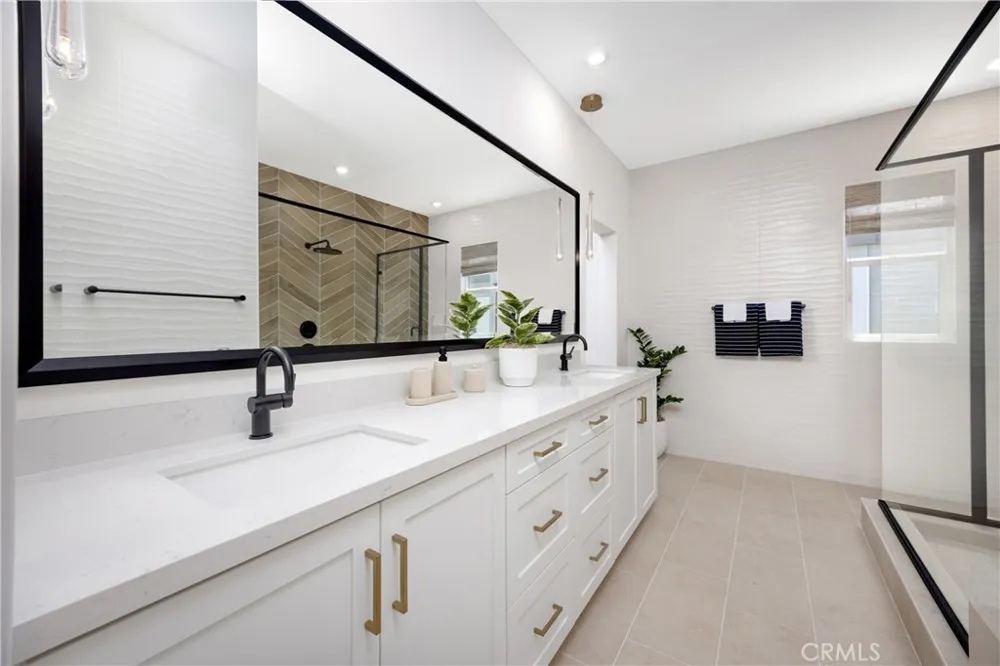7256 Pointbreak Drive Huntington Beach, CA 92647
