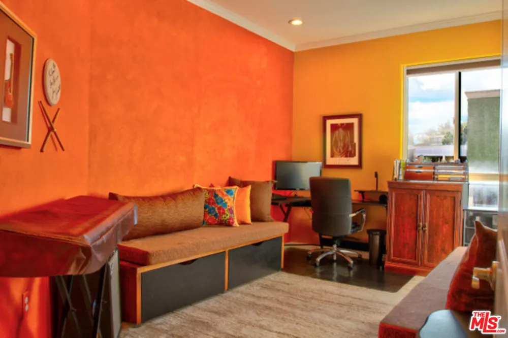 3750 Santa Rosalia Drive #604 Los Angeles, CA 90008