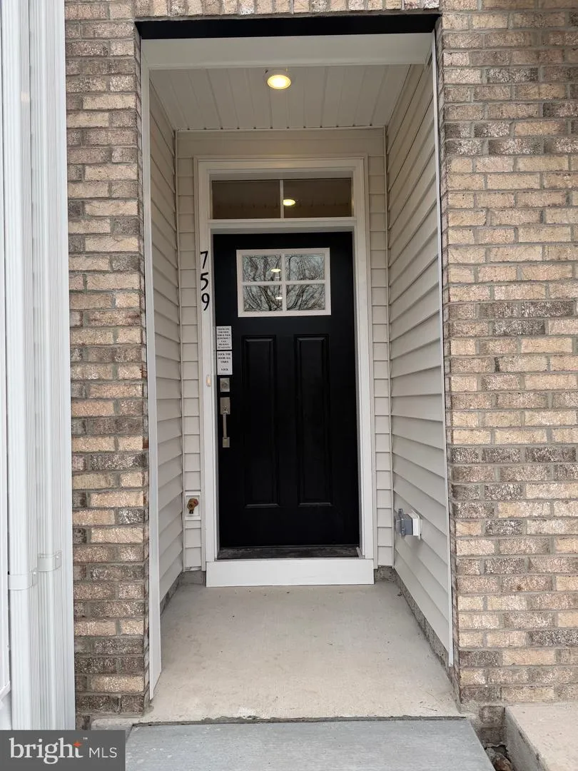 616 BRASS LN Phoenixville, PA 19460