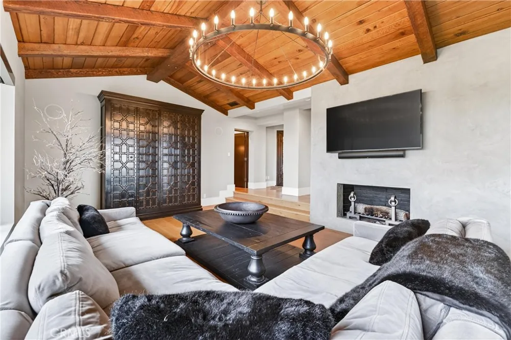 506 Dorothea La Habra Heights, CA 90631