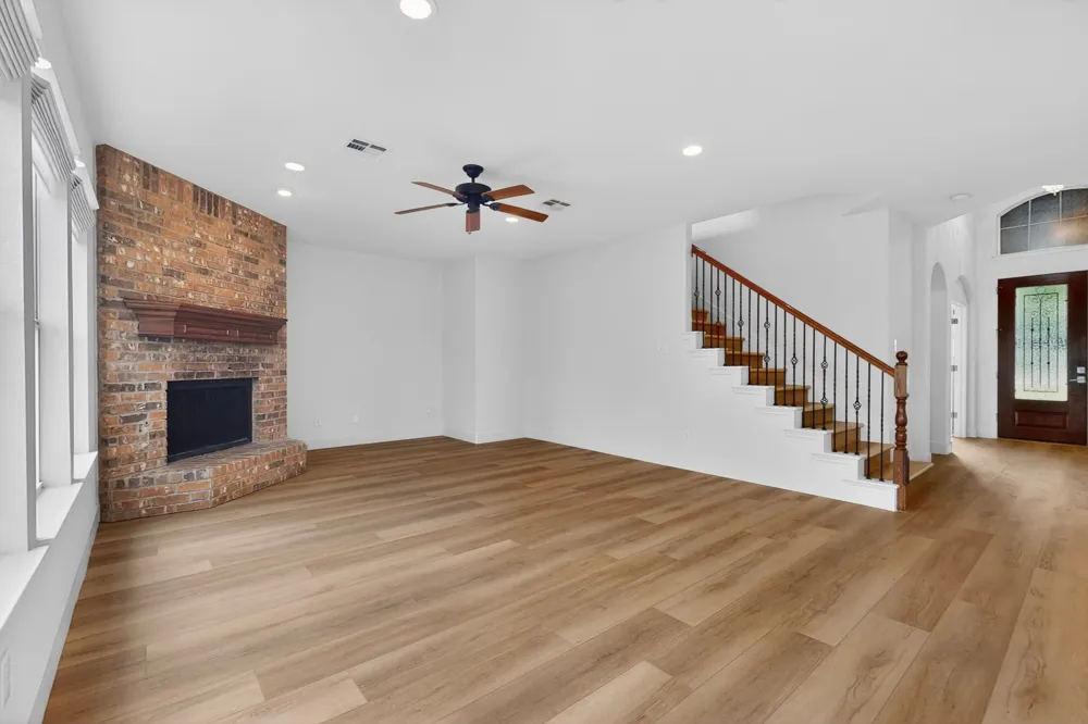 8617 Cobblestone Austin, TX 78735