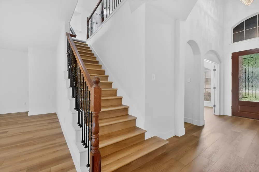8617 Cobblestone Austin, TX 78735