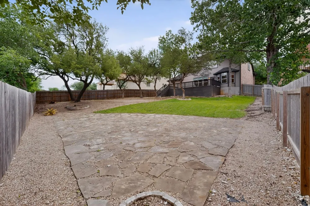 8617 Cobblestone Austin, TX 78735